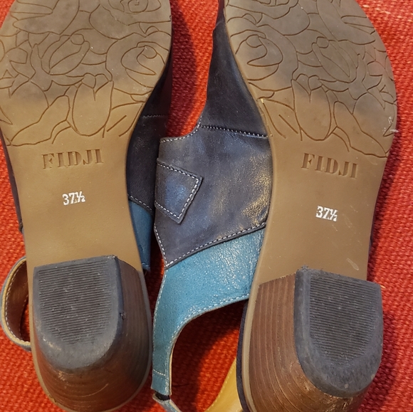 Fidji sling back shoes, size 37.5 (US 7.5) - Picture 4 of 5